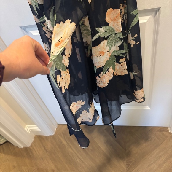 Lulus Feeling Freesia Navy Blue Floral Print Maxi Dress - Picture 14 of 15